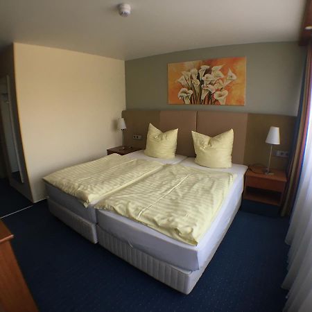 Motel Monteur Ашерслебен Экстерьер фото
