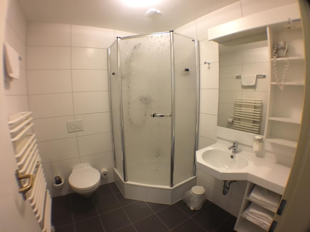 Motel Monteur Ашерслебен Экстерьер фото